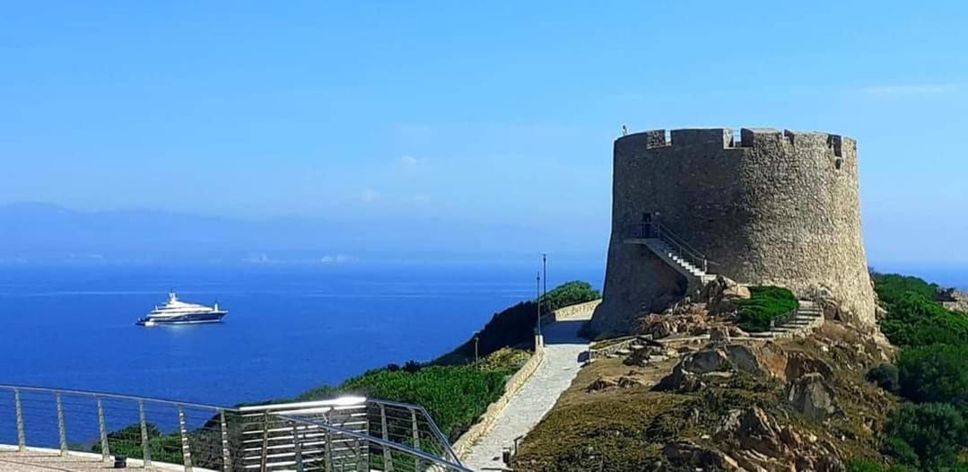 Central Rooms Santa Teresa Gallura Exterior foto